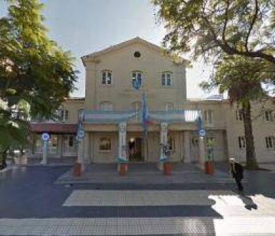 Provincia reconoce s�lo 3.000 de los 5.500 empleados al municipio