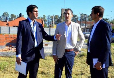Mosca cruz� a Espinoza: 