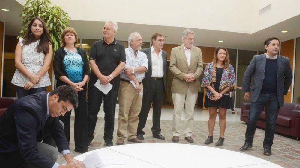 En la Legislatura, la oposici�n se uni� para reclamar fondos