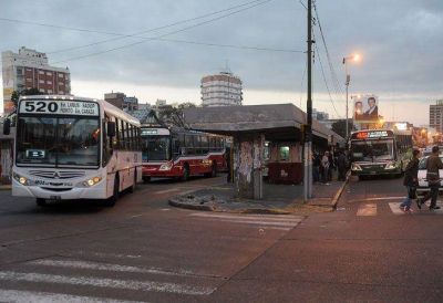 Aumento del 100 por ciento en el transporte p�blico