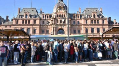 Qui�nes podr�n acceder a la tarifa social para viajar en trenes y colectivos