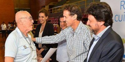 San Mart�n entreg� 350 nuevas escrituras sociales a vecinos