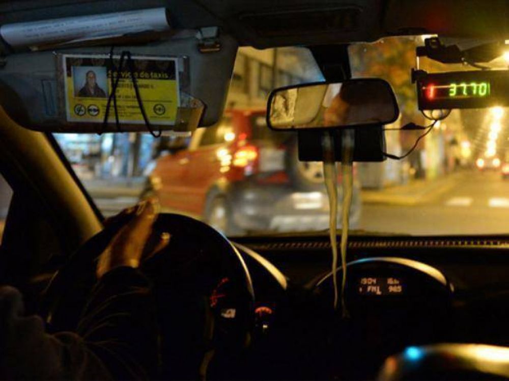 Los taxistas denuncian un atraso tarifario superior al 50 por ciento