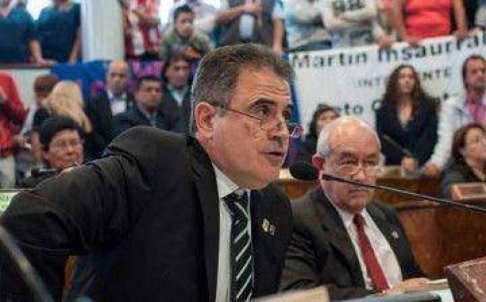 Oyhambur�: �Si hay una �nica oposici�n seria es el movimiento sindical�