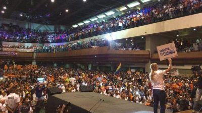 La oposici�n se moviliza para que Nicol�s Maduro firme la Ley de Amnist�a, ante la amenaza de veto