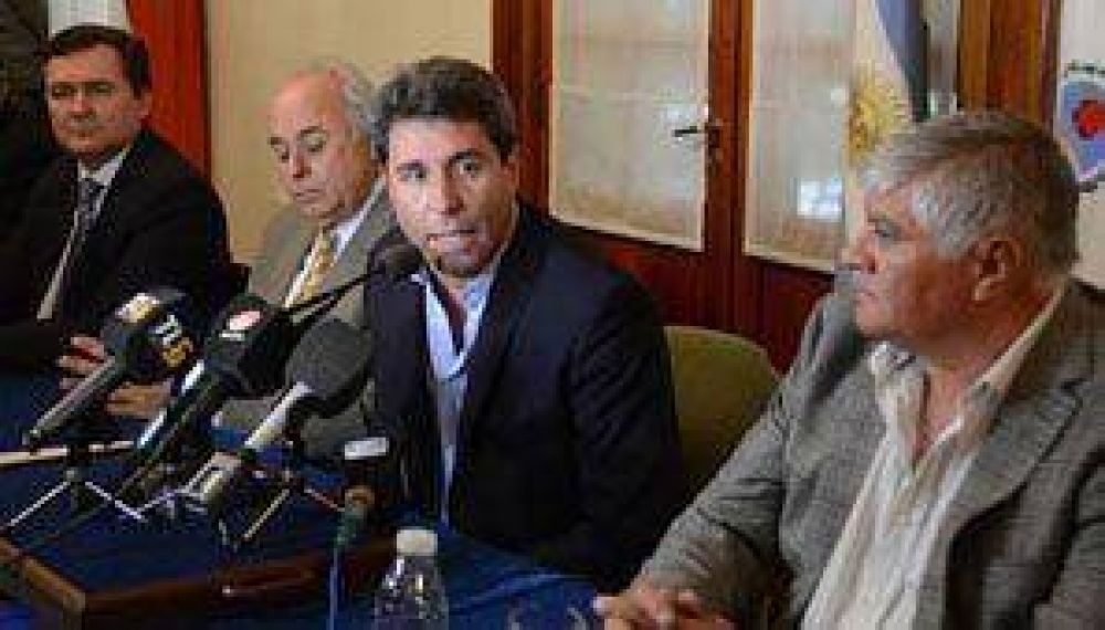 U�ac agradeci� apoyo de Riofr�o y Basualdo al acuerdo con holdouts: 