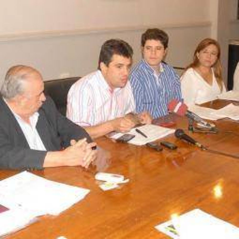 El PJ mand a Fuerza Cvica a reclamar tarifas a Casa Rosada