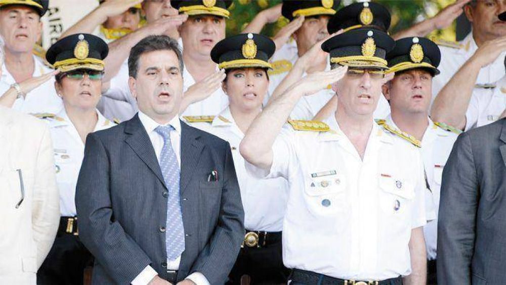 Temor a la protesta policial: anunciaron tibio aumento de haberes