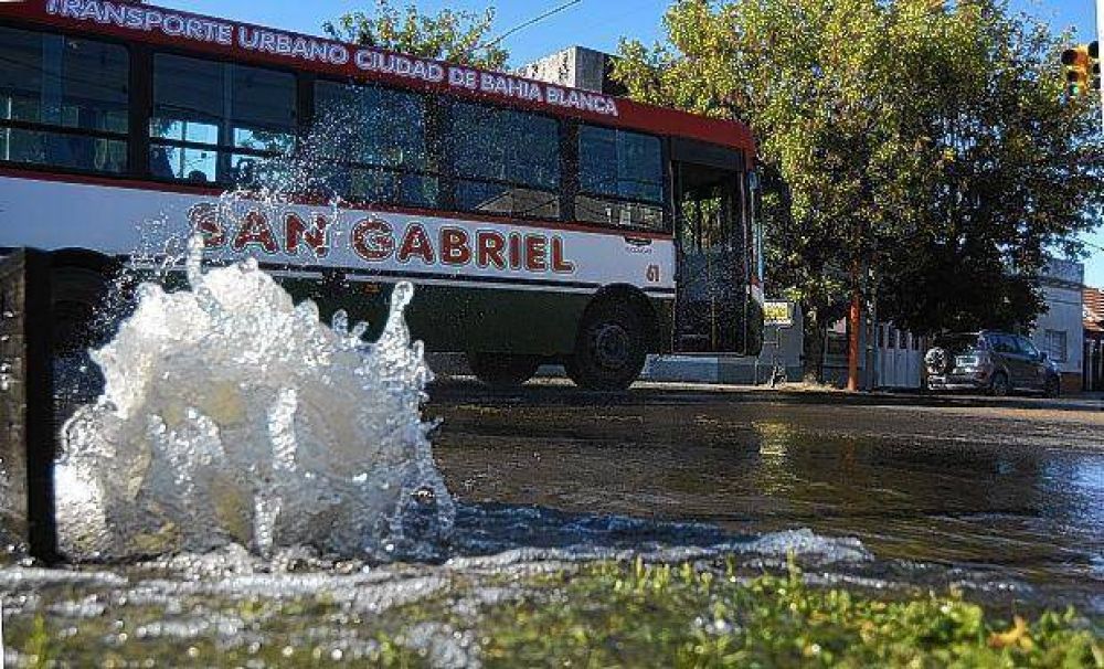 Aguas Bonaerenses y sus peque�as se�ales de vida