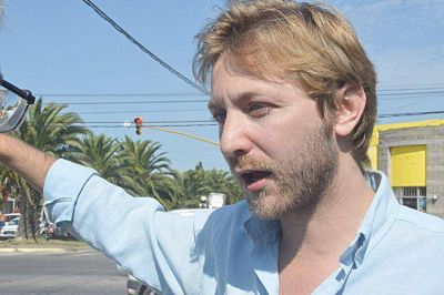 Personal del Emvial contin�a con la coordinaci�n y arreglo de sem�foros