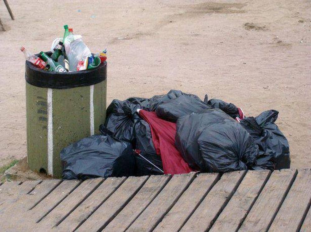 La Asociaci�n de Hoteles, preocupada por la basura