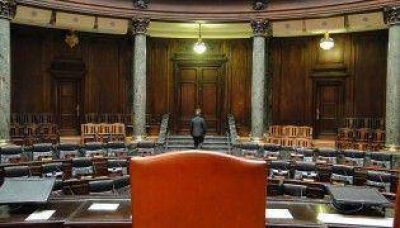 Debate caliente por la Agencia de Bienes
