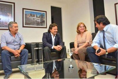 El intendente Gustavo S�enz recibi� a diputados del PRO