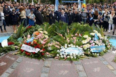 Arroyo: �Luchemos juntos para que estas muertes no hayan sido en vano, hagamos un gran pa�s�