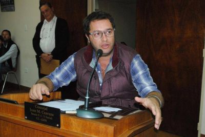 Exige el aumento de sueldo para los municipales 
