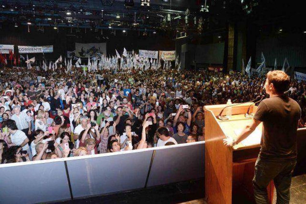 Kiciloff estuvo en Mendoza y critic� duramente a Macri