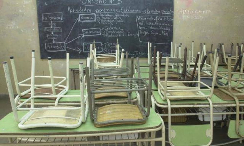 Lunes con paro docente y amenaza de descuento del gobierno