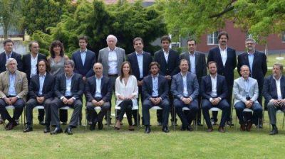 Los primeros cien d�as del gobierno de Vidal y los cien por venir, ministerio por ministerio