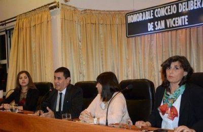 Gom�z hizo balance de los primeros 100 d�as y cit� proyectos