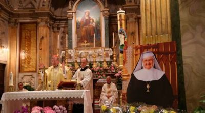 Cardenal Pell: Madre Ang�lica porta mensaje de aliento para los hijos de hogares rotos