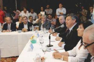El mi�rcoles se har� segunda cumbre de gobernadores en Santa Fe
