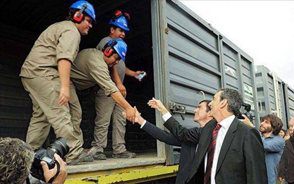 Frenan la reactivaci�n del ramal C15 y revisan el contrato