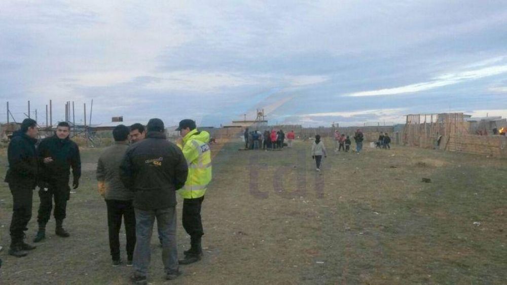 Un grupo de personas ocup� un predio en las chacras de la margen sur