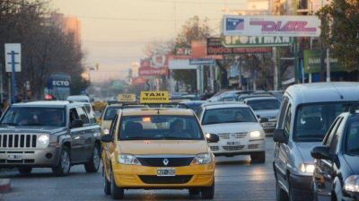 Comienzan a debatir otro aumento: ahora, los taxis