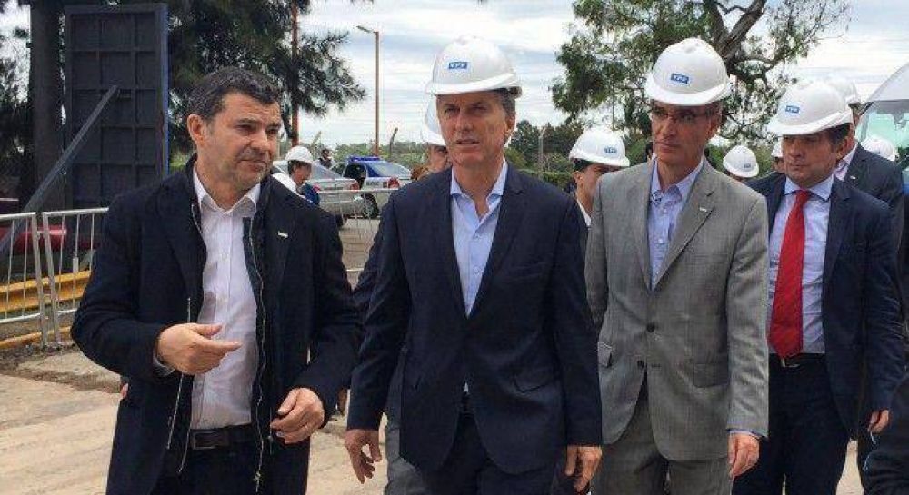 A la defensiva, el Gobierno no logra salir del escndalo de la offshore de Macri