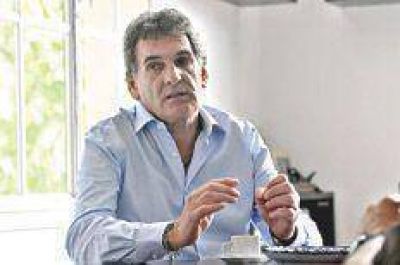 Avruj tambi�n tiene su firma en Panam�