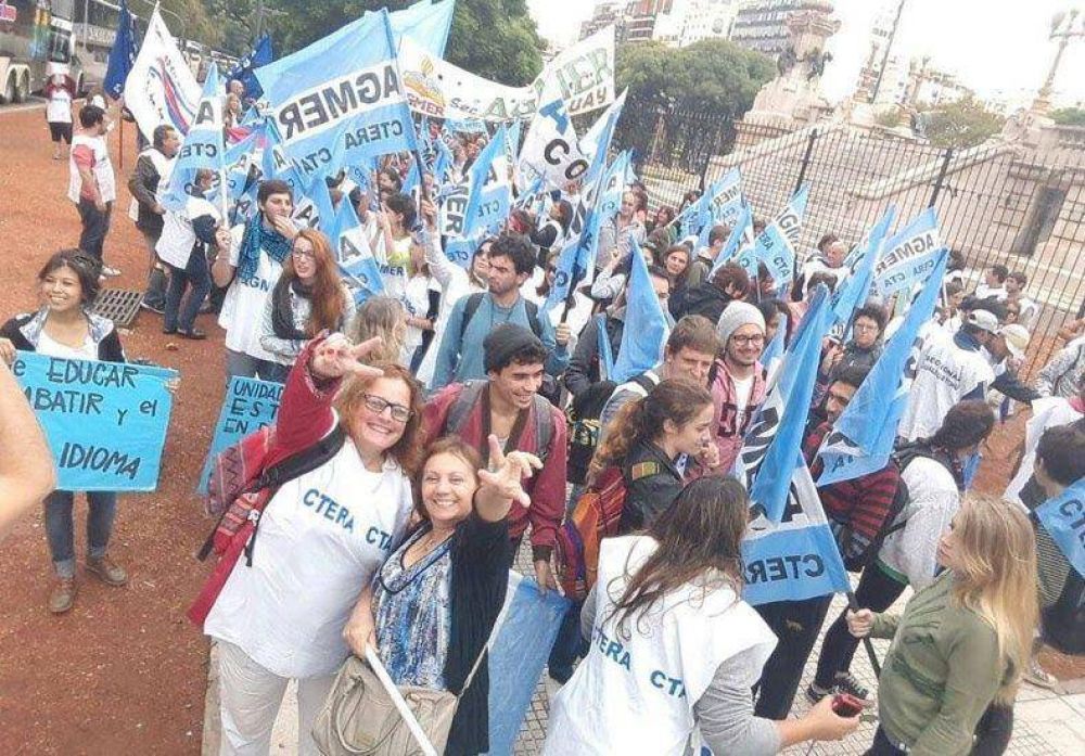 Con alto acatamiento se desarrolla el paro docente de Ctera y movilizaci�n nacional