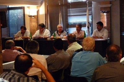 La Federaci�n Entrerriana de Sindicatos de Trabajadores Municipales se declar� en �estado de alerta� 