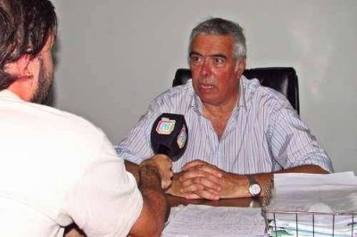 Stoppani: �Nadie por voluntad propia sale a juntar gente y a ocupar terrenos�