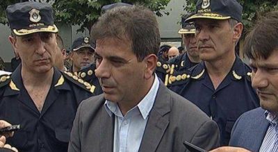 Allanan la Departamental La Plata y encuentran sobres con presuntas coimas