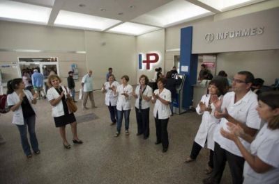 Con alto acatamiento se cumplieron los paros de maestros y m�dicos 