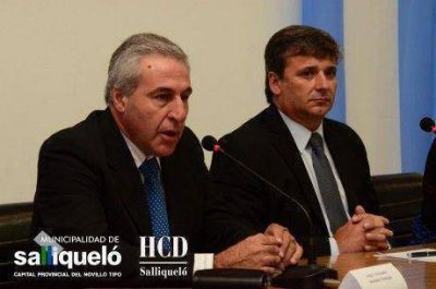 El intendente de Salliquel�, Jorge Hern�ndez, hizo una fuerte apelaci�n al di�logo con la comunidad