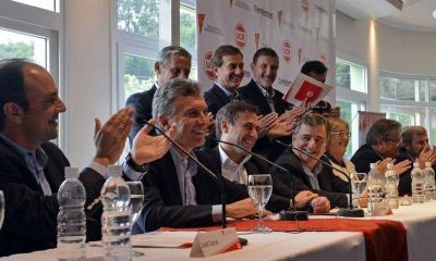 Con Macri presidiendo el acto, eligen a Mestre titular del Foro Nacional de Intendentes UCR