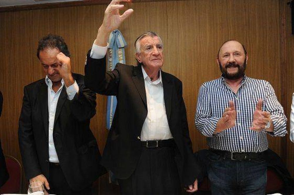Gioja, Scioli y Cal� encabezan lista de 
