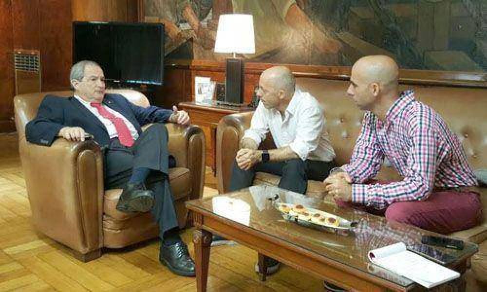 Buscan fondos nacionales para terminar el nuevo hospital