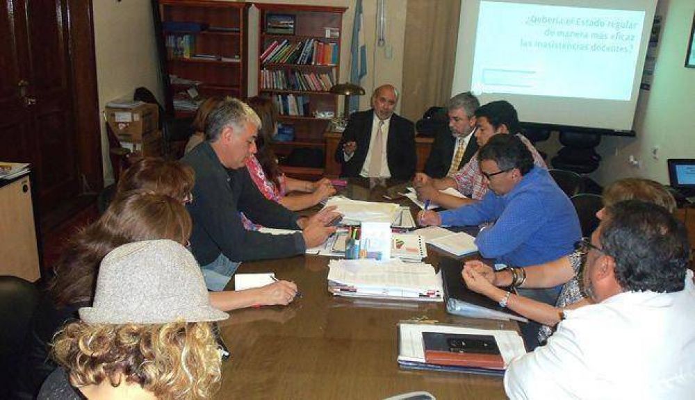 El ministro Gutirrez recibi a los gremios docentes