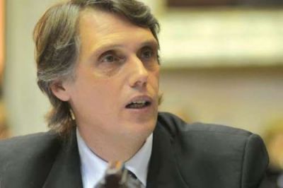 Detenci�n de L�zaro B�ez / Kosiner: 