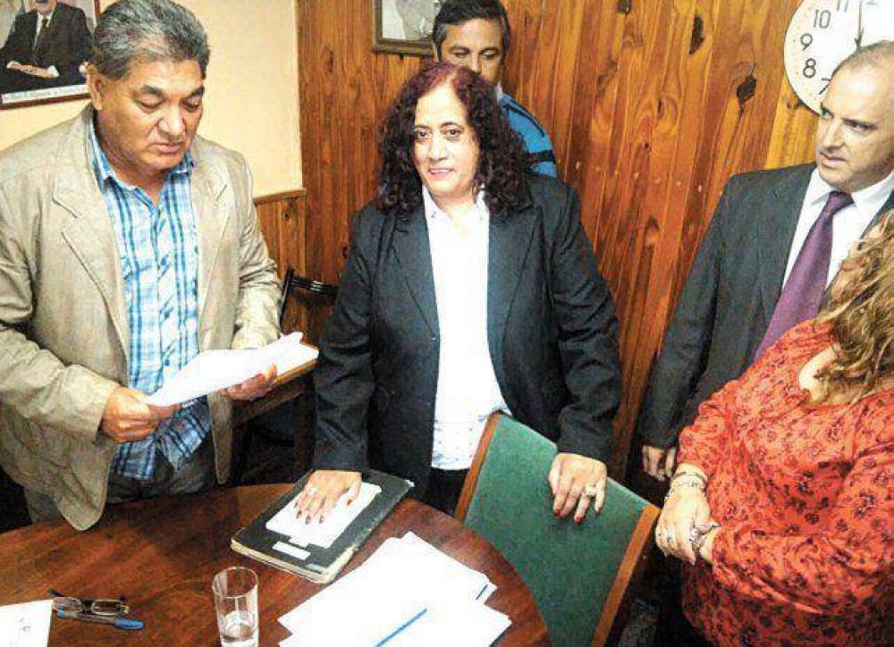 Santa Rosa: la intendenta redujo direcciones e hizo renunciar al ex gabinete