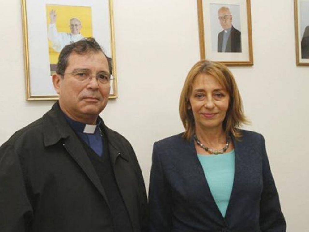 Visita de Gils Carb�