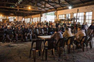 In�dito: el intendente de Trenque Lauquen se reuni� con la totalidad de los empleados de Higiene Urbana