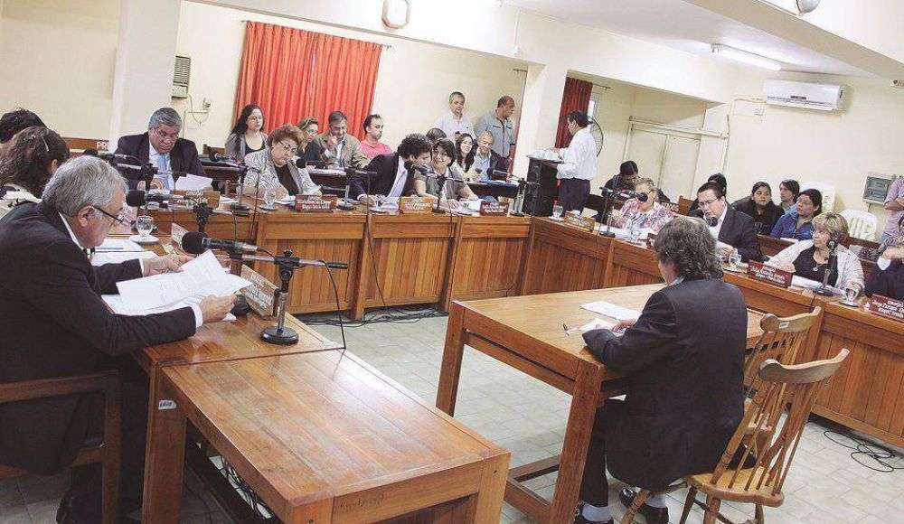 Ediles aprobaron aumento de boleto y costar� $ 5,75