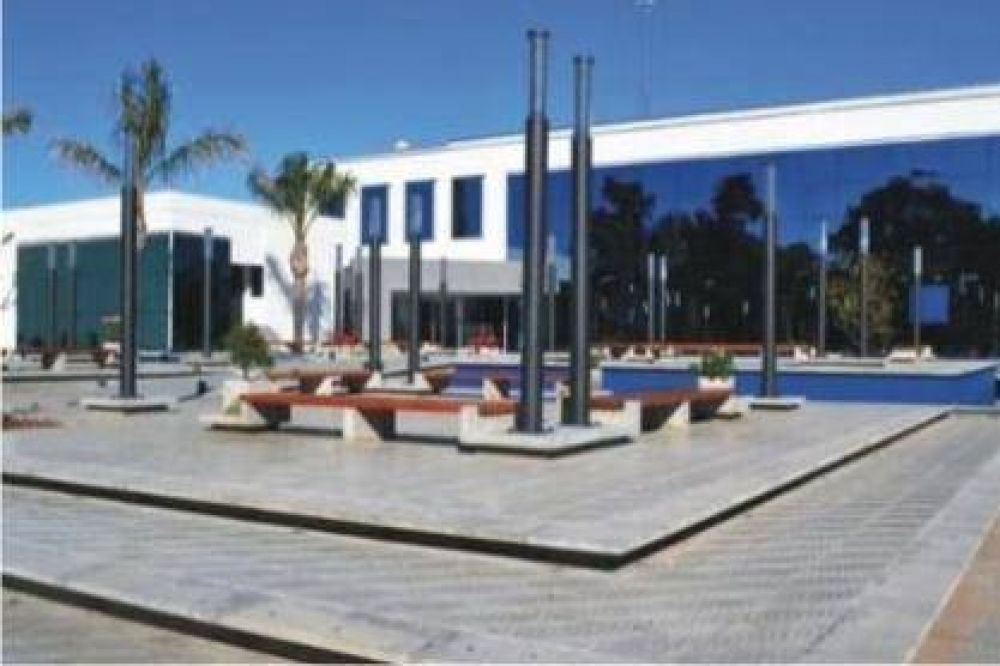Viviendas en Roberts y El Triunfo: gestiones de funcionarios de Lincoln en La Plata