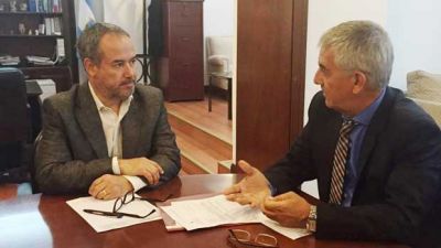 Mart�nez se reuni� con el titular de SEDRONAR