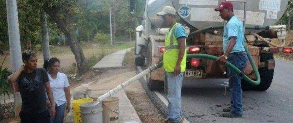 Disponen inmediata asistencia a vecinos de A�atuya que ten�an inconvenientes con la provisi�n de agua potable