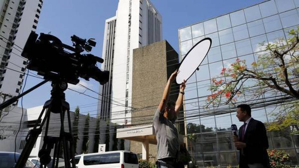 Panama Papers: renuncia el presidente de Chile Transparencia
