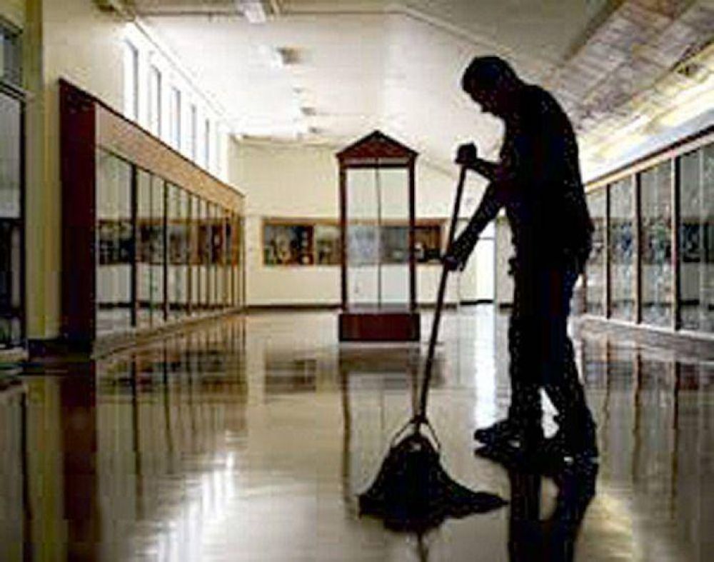 Auxiliares sufrieron descuentos de hasta el 70 por ciento de sus salarios por haber hecho retenciones en sus trabajos